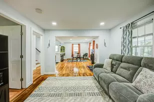 42 Pleasant View Ave, Lunenburg, MA 01462 - Photo 13
