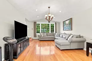 9 Sullivan Cir, Stoneham, MA 02180 - Photo 15