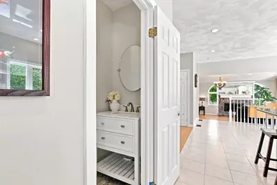 9 Sullivan Cir, Stoneham, MA 02180 - Photo 13