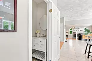 9 Sullivan Cir, Stoneham, MA 02180 - Photo 13
