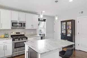 9 Park St, Boston, MA 02122 - Photo 5
