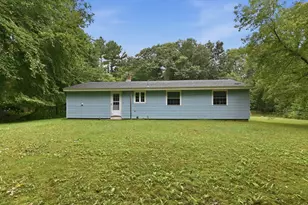131 Goulding St, Holliston, MA 01746 - Photo 5