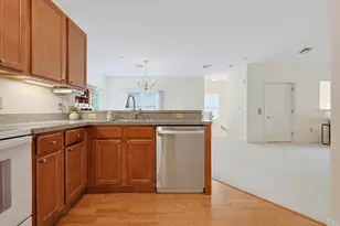 631 East St, Mansfield, MA 02048 - Photo 13