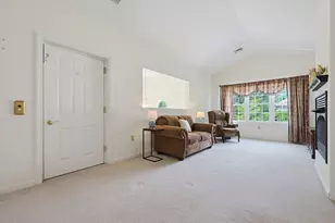 631 East St, Mansfield, MA 02048 - Photo 9