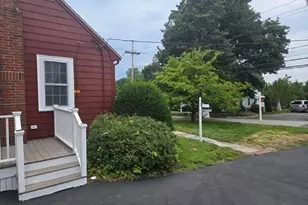 355 South St, Reading, MA 01867 - Photo 3