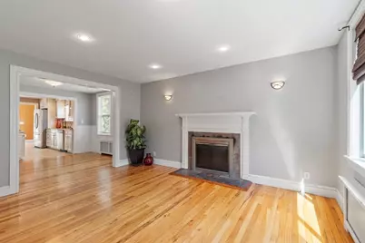 11 Magnolia St, Framingham, MA 01701 - Photo 5