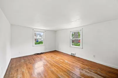 132 Miller St, Springfield, MA 01104 - Photo 11