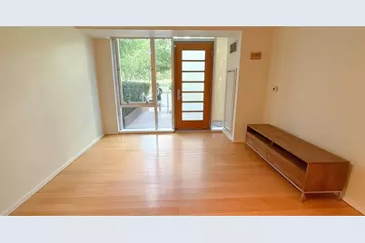 2 Earhart #127, Cambridge, MA 02141 - Photo 3