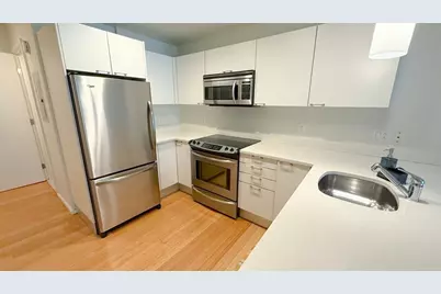 2 Earhart #127, Cambridge, MA 02141 - Photo 7