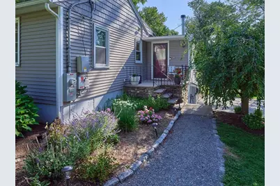 14 Mildred Ave, Millbury, MA 01527 - Photo 5
