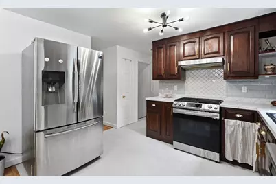 5 Glen St, Framingham, MA 01702 - Photo 3