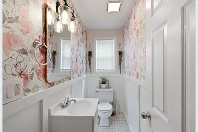 5 Glen St, Framingham, MA 01702 - Photo 7