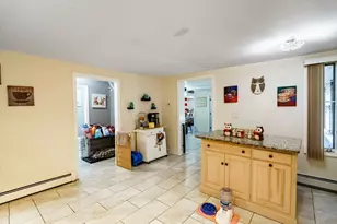 26 Benefit St, Southbridge, MA 02710 - Photo 9