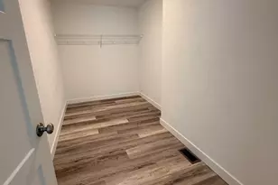 60 Richards St, Worcester, MA 01603 - Photo 11
