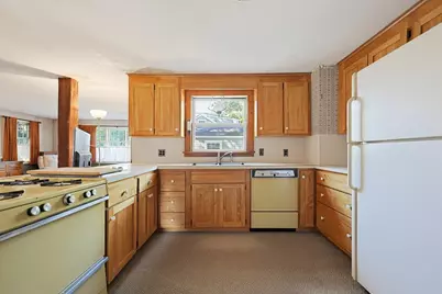 430 Pleasant St, Leominster, MA 01453 - Photo 13