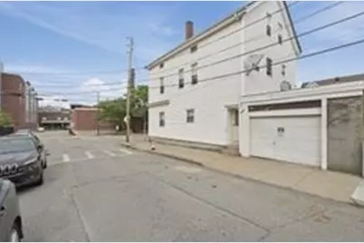 341 Osborn St, Fall River, MA 02724 - Photo 3