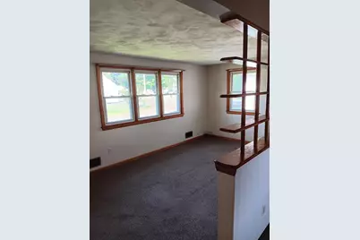 74 Taft Street, Agawam, MA 01030 - Photo 5