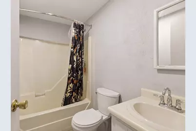 112 Lowell St #11, Peabody, MA 01960 - Photo 9