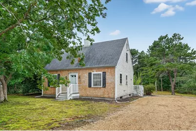 9 Martha's Road, Edgartown, MA 02539 - Photo 1