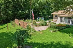 1 Corey St, Agawam, MA 01001 - Photo 7