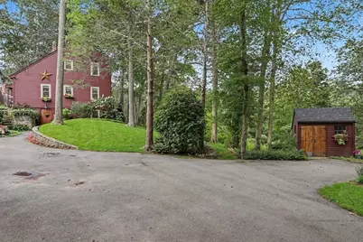 1475 Somerset, Dighton, MA 02715 - Photo 9