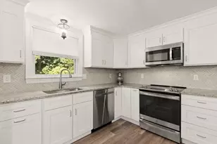42 Summer St, Foxboro, MA 02035 - Photo 13