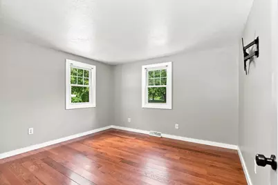 160 E Main Street, Norton, MA 02766 - Photo 21