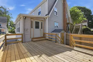 3 Nichols St, Woburn, MA 01801 - Photo 15
