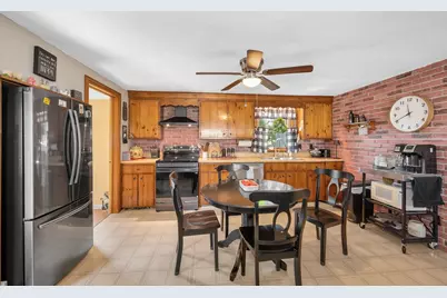 41 Alma Street, Lowell, MA 01854 - Photo 5