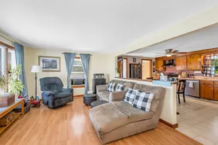 41 Alma St, Lowell, MA 01854 - Photo 9