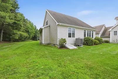 28 Braeburn Ln #28, Ashland, MA 01721 - Photo 33