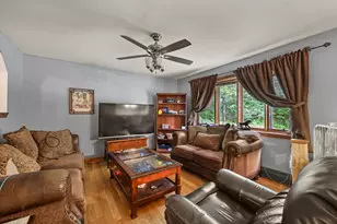 225 Brown St, Pittsfield, MA 01201 - Photo 11