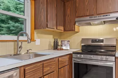 156 Mill St, Burlington, MA 01803 - Photo 17