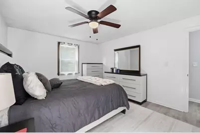 64 Marshall St, Holliston, MA 01746 - Photo 13