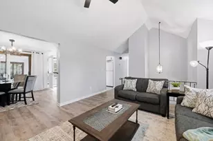 64 Marshall St, Holliston, MA 01746 - Photo 5