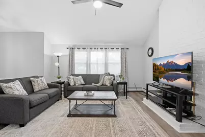 64 Marshall St, Holliston, MA 01746 - Photo 5