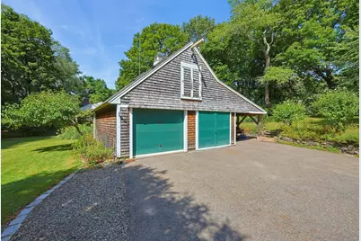 1327 South St, Needham, MA 02492 - Photo 3