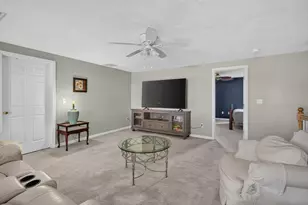 1 Tanglewood Park Dr, Haverhill, MA 01830 - Photo 25