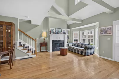 1 Tanglewood Park Dr #1, Haverhill, MA 01830 - Photo 5