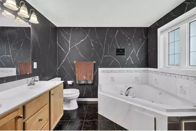 1 Tanglewood Park Dr #1, Haverhill, MA 01830 - Photo 29
