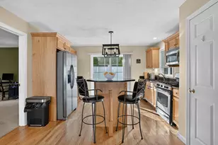 1 Tanglewood Park Dr, Haverhill, MA 01830 - Photo 9