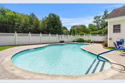 1 Tanglewood Park Dr #1, Haverhill, MA 01830 - Photo 33