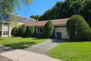 37 Academy St, Chicopee, MA 01013 - Photo 11