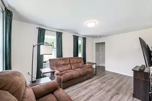 17 Temple St, Palmer, MA 01069 - Photo 21