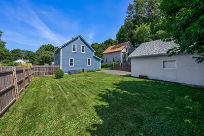 17 Temple St, Palmer, MA 01069 - Photo 5