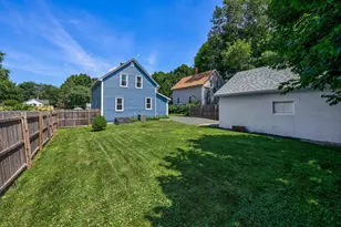 17 Temple St, Palmer, MA 01069 - Photo 5