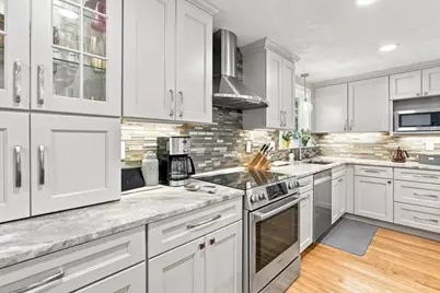 76 Westover Pkwy, Norwood, MA 02062 - Photo 5