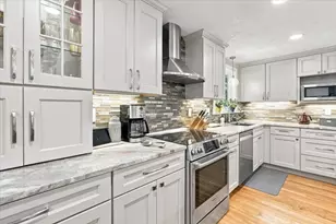 76 Westover Pkwy, Norwood, MA 02062 - Photo 5