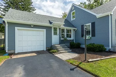 31 Thompson St, East Longmeadow, MA 01028 - Photo 3