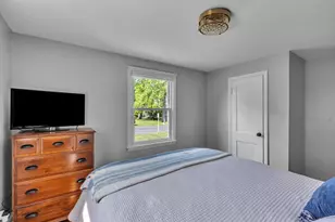 31 Thompson St, East Longmeadow, MA 01028 - Photo 17